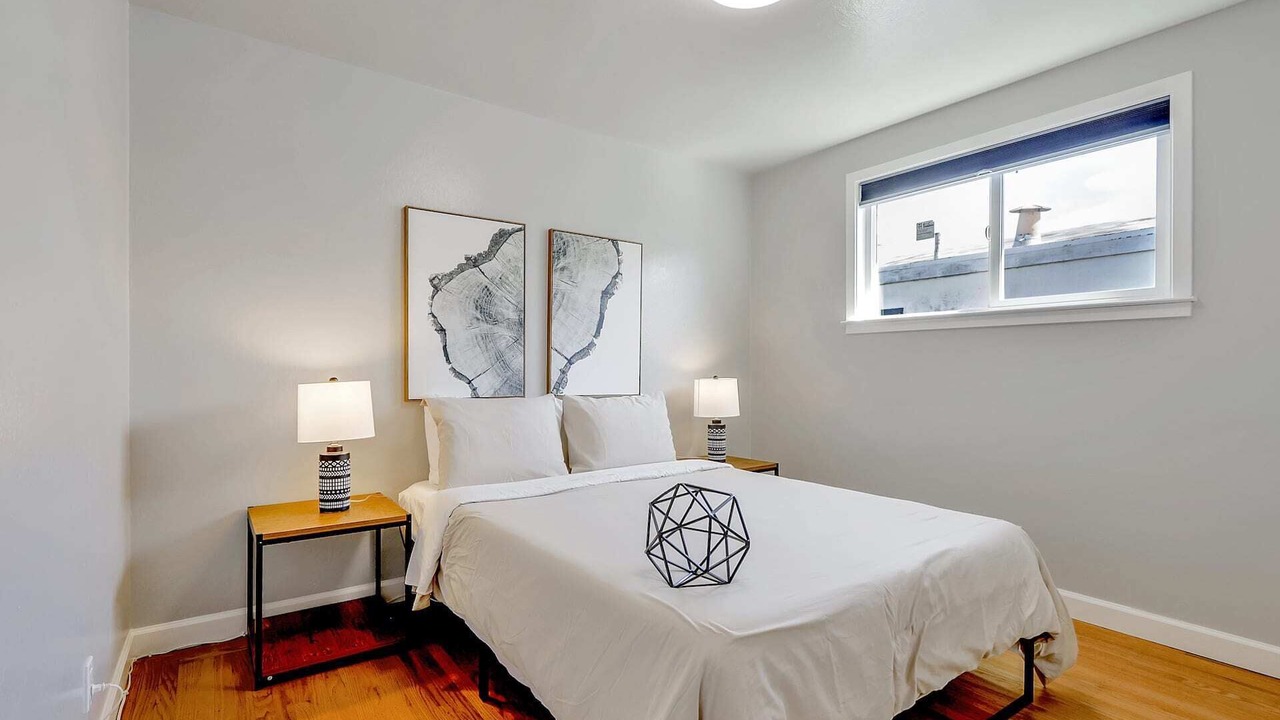 Photo of Bedroom in Daly City