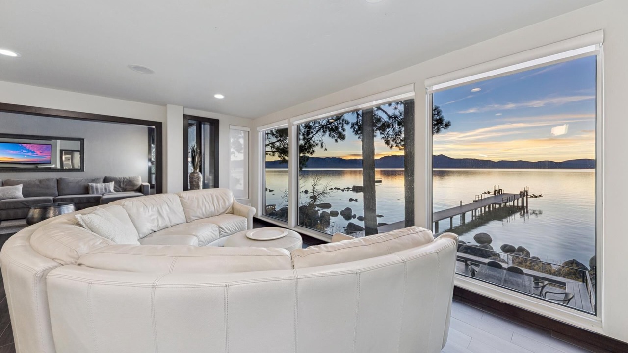 Photo of Livingroom in Skyland
