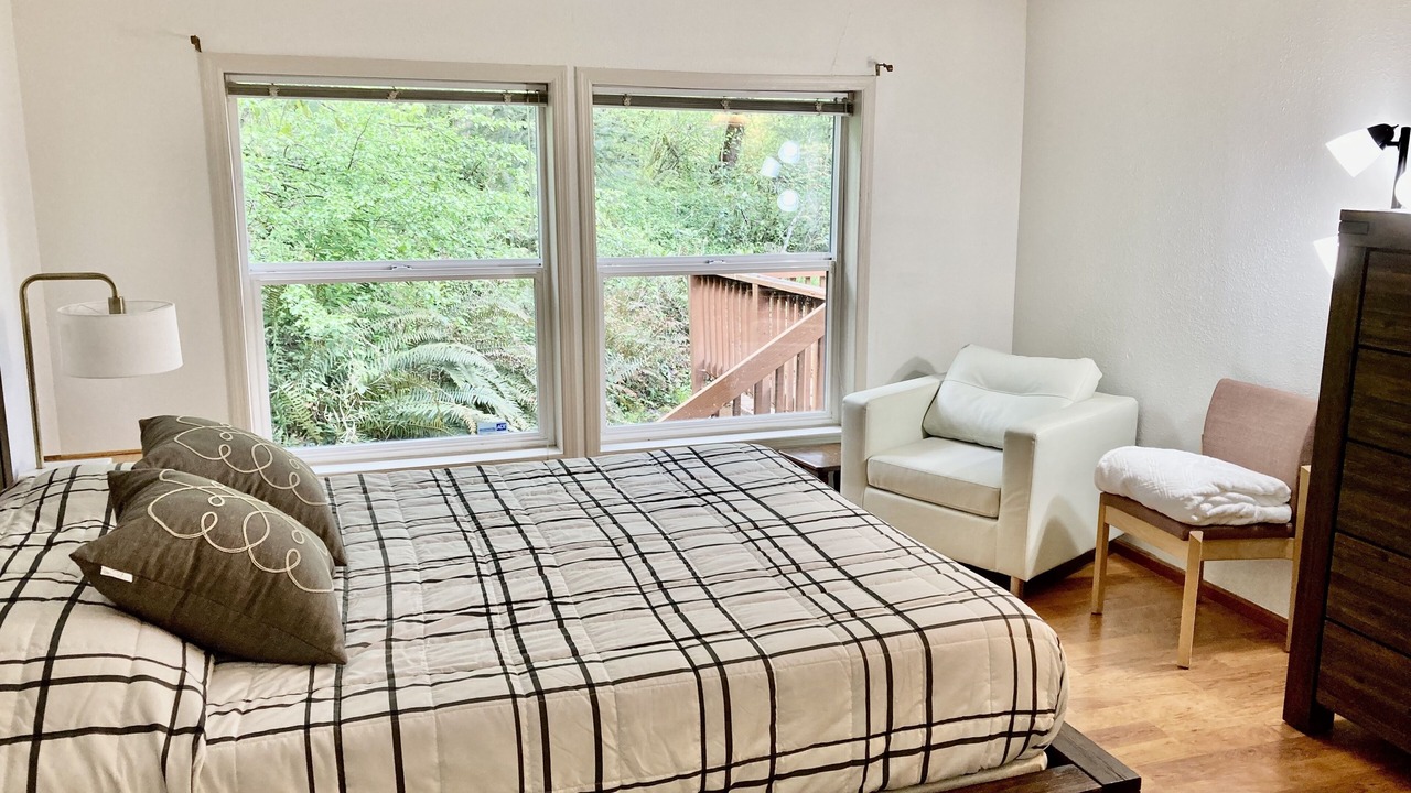 Photo of Bedroom in Southeast Eugene