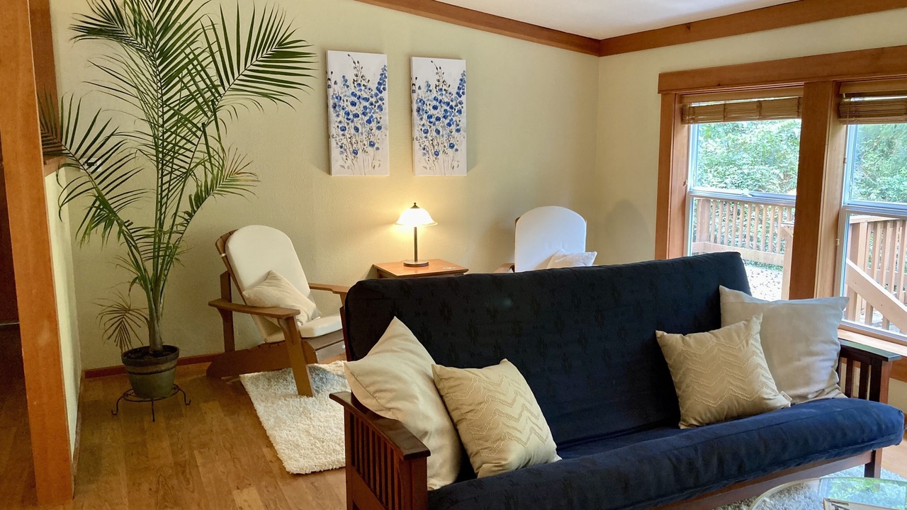 Photo of Livingroom in Southeast Eugene