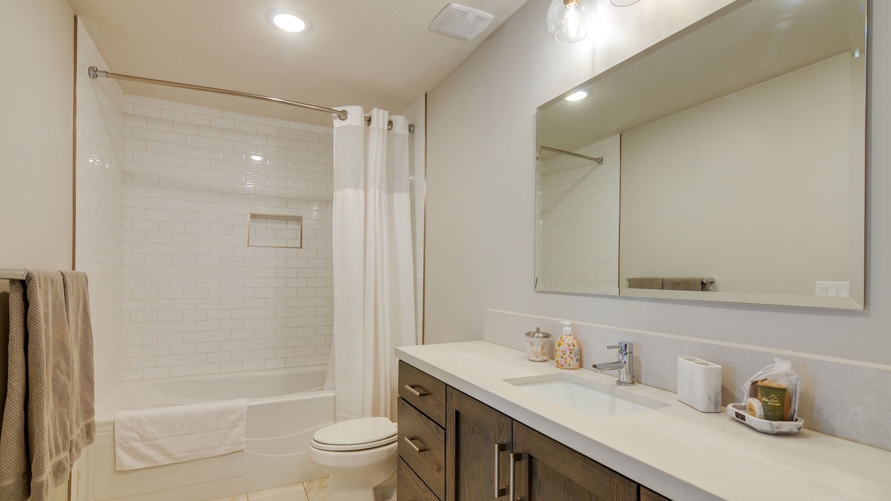 Photo of Bathroom in Parowan