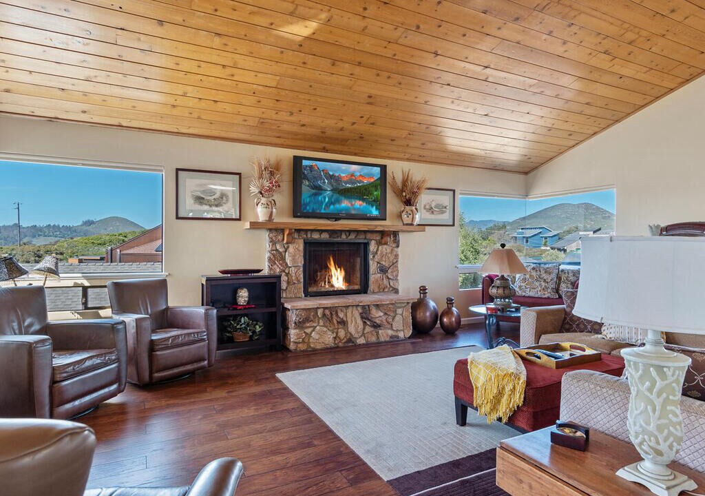 Photo of Livingroom in Baywood Park