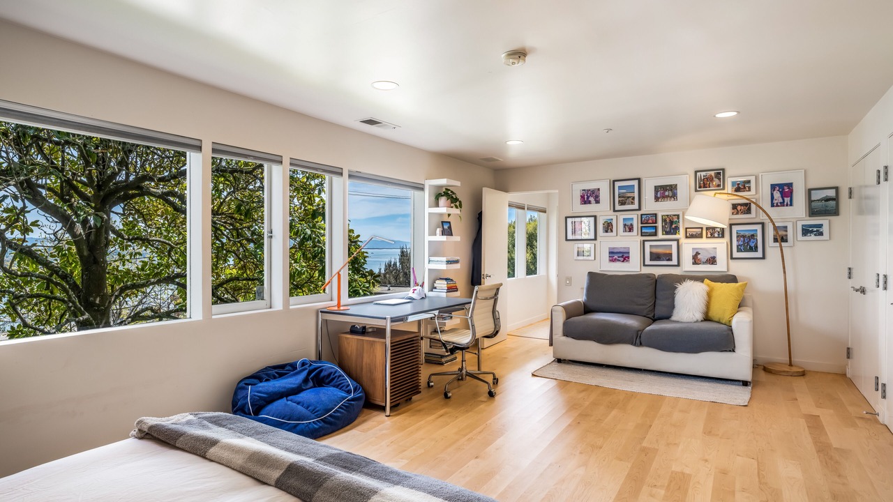 Photo of Bedroom in Sausalito