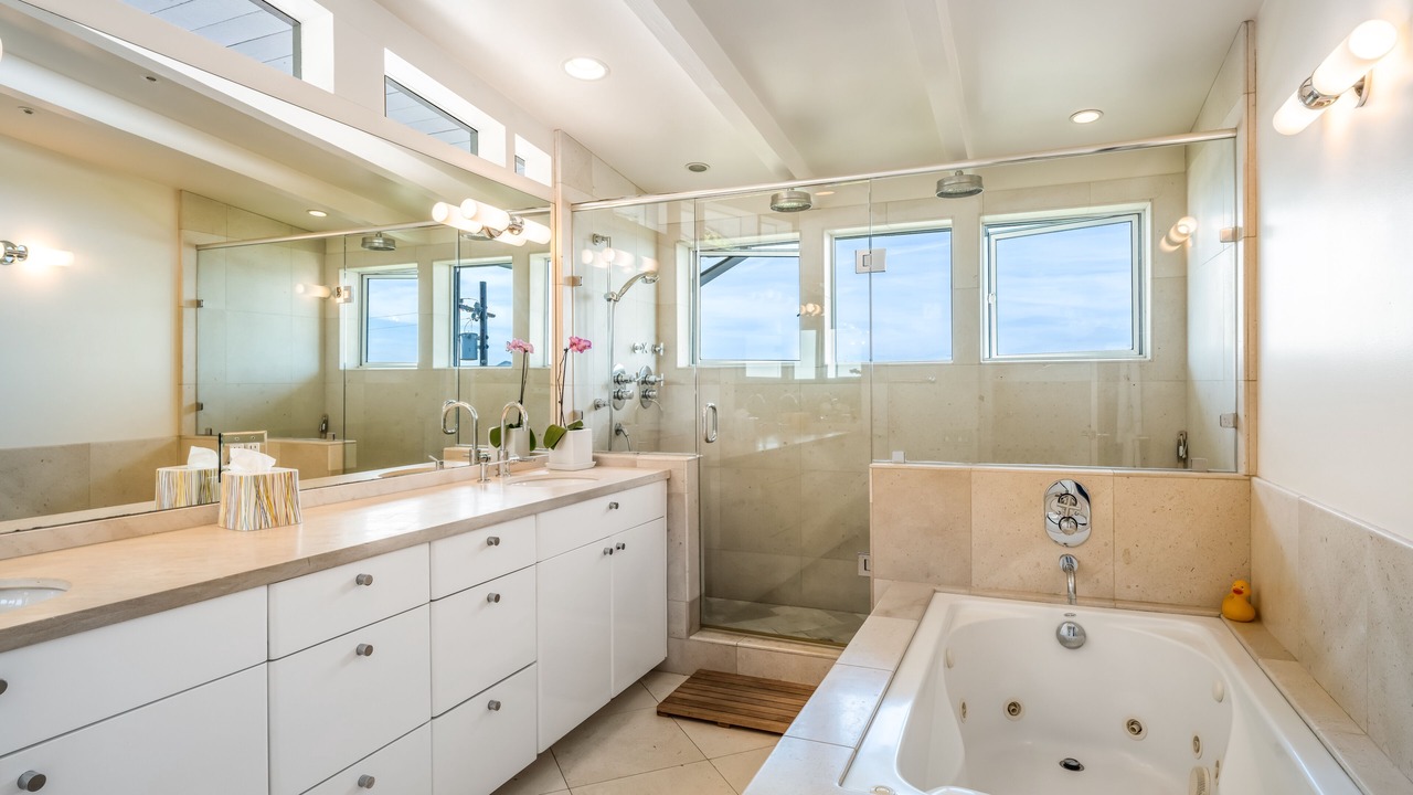 Photo of Bathroom in Sausalito