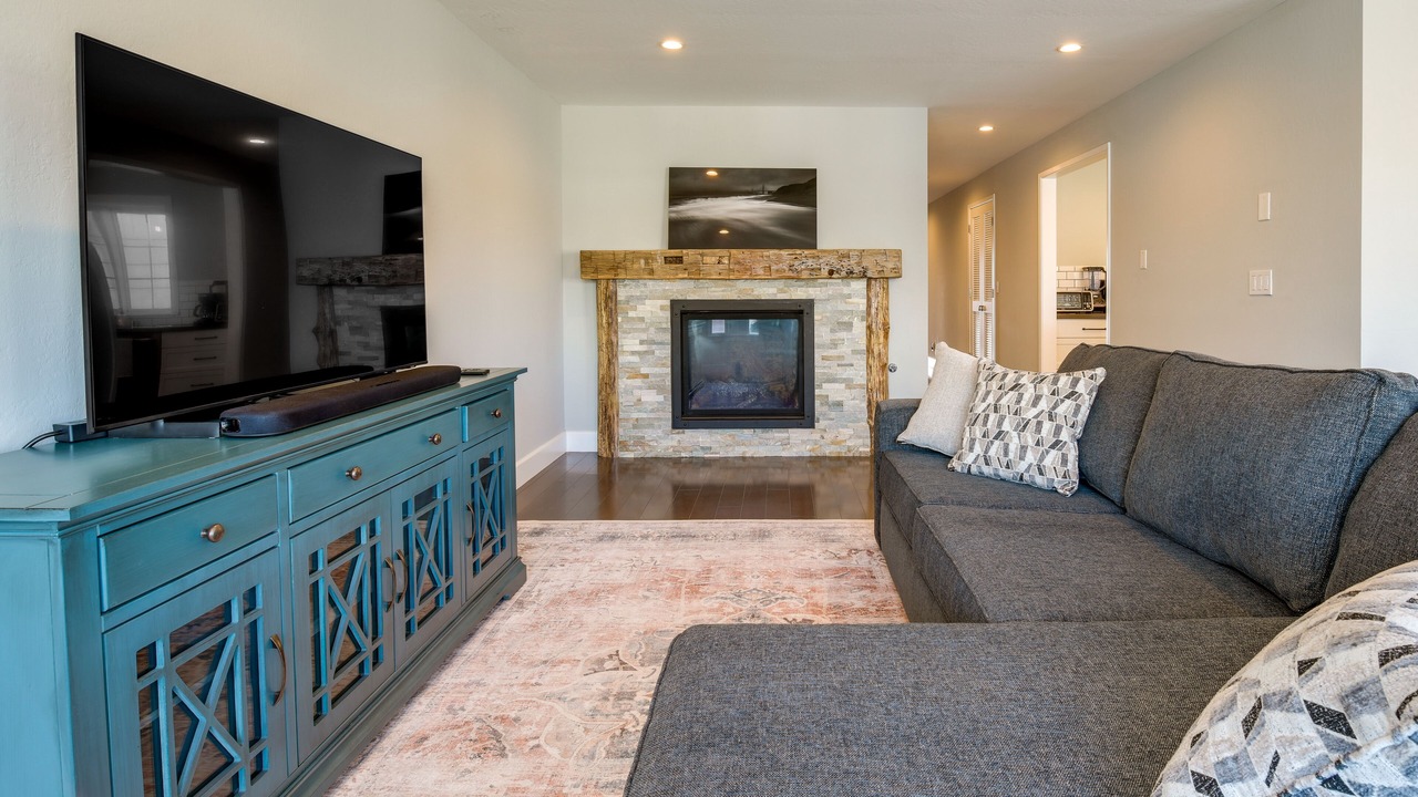 Photo of Livingroom in Outer Sunset