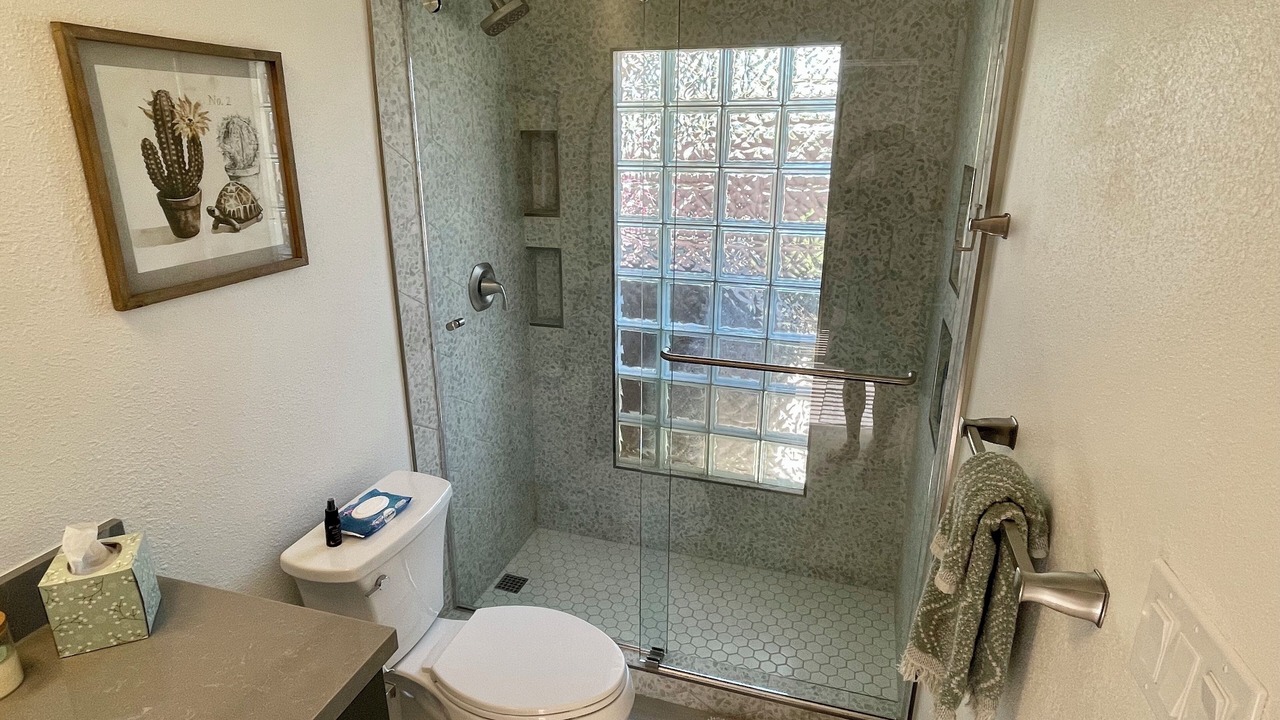 Photo of Bathroom in Bermuda Dunes