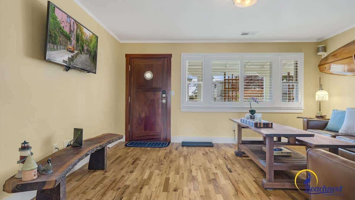 Photo of Livingroom in Eastside Santa Cruz