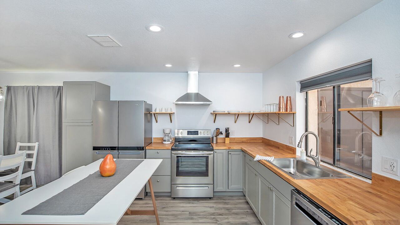 Photo of Kitchen in Yuma Corona