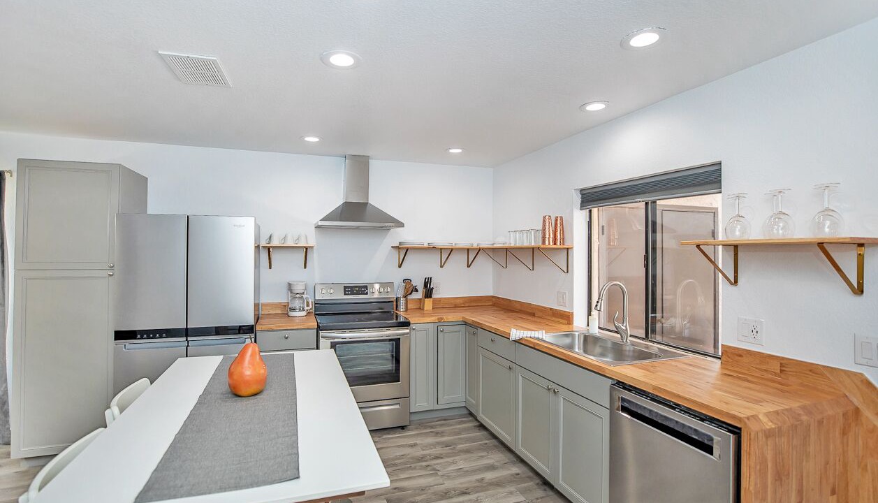 Photo of Kitchen in Yuma Corona