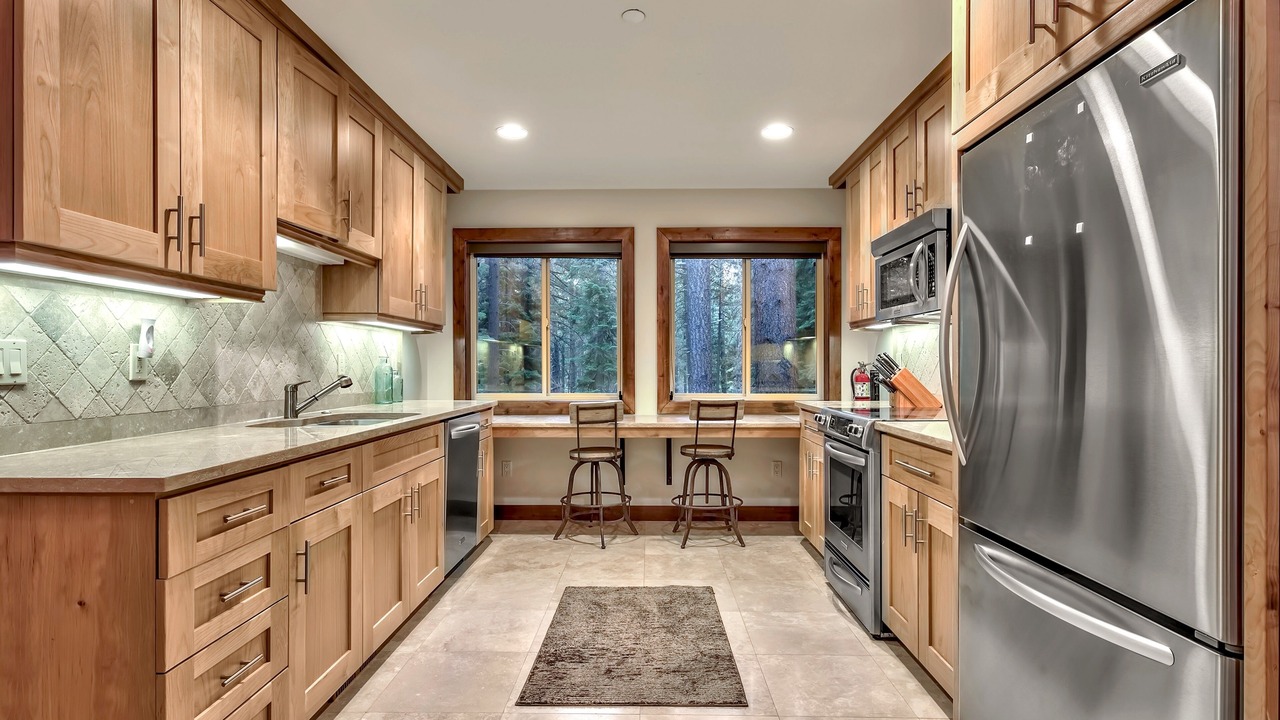 Photo of Kitchen in Tahoe Island