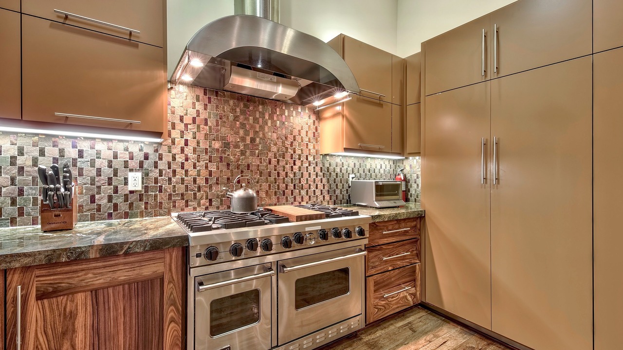 Photo of Kitchen in Tahoe Island