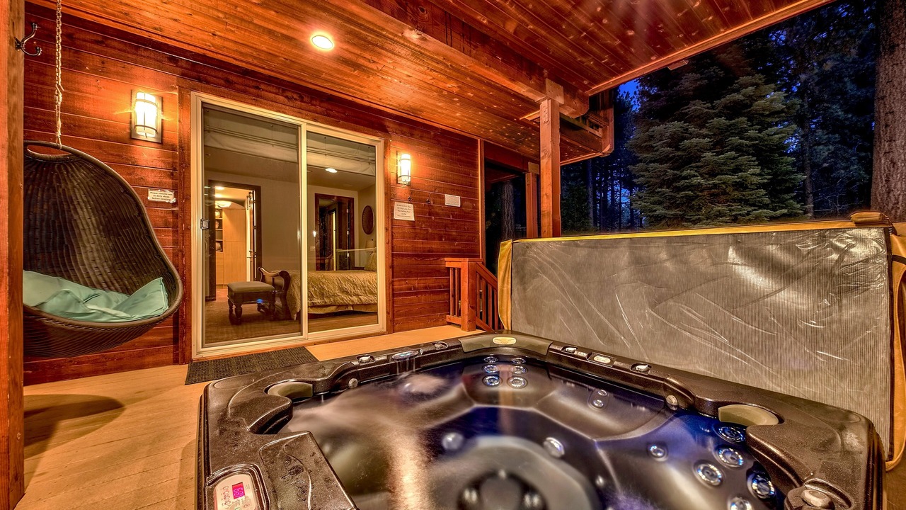 Photo of Patio Balcony in Tahoe Island