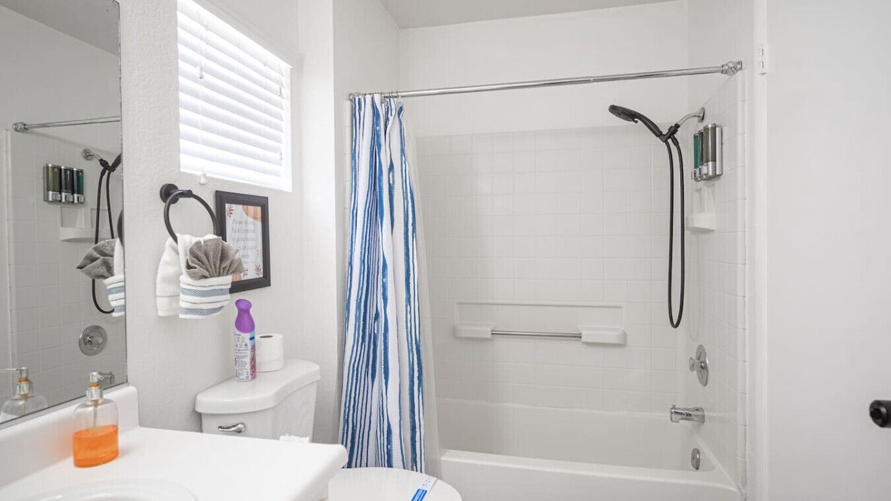 Photo of Bathroom in North Las Vegas