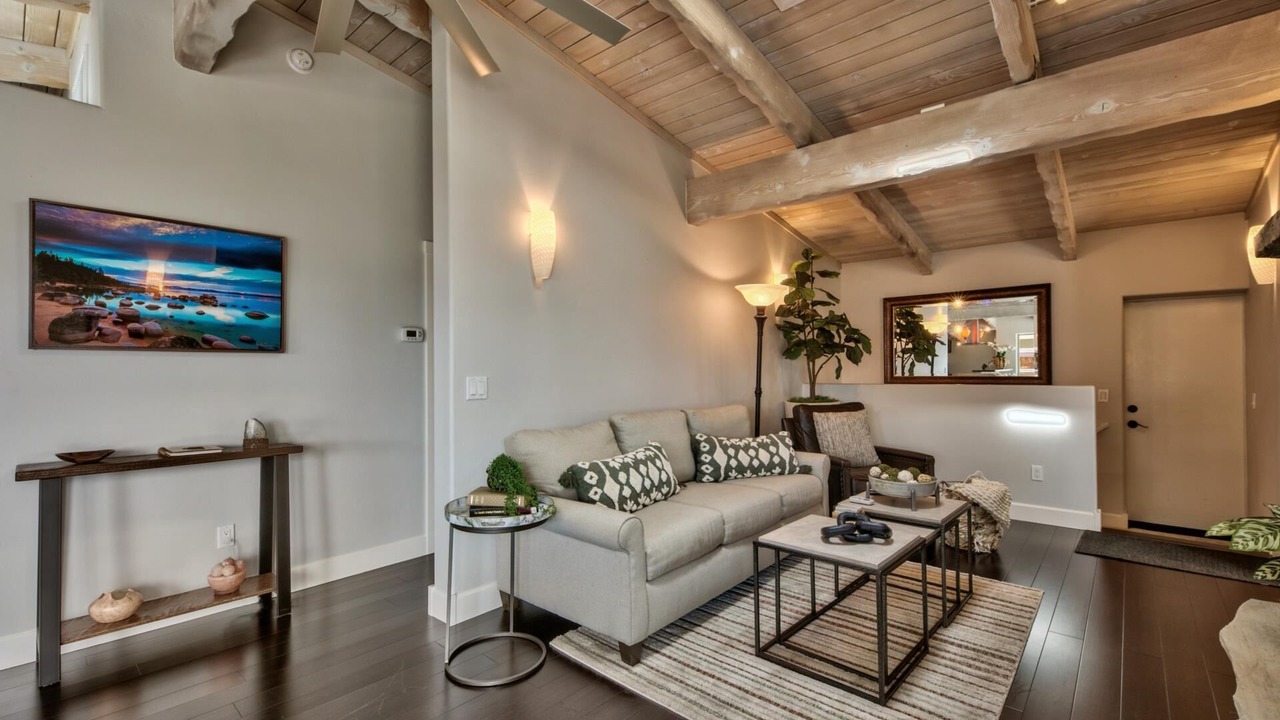 Photo of Livingroom in Zephyr Cove