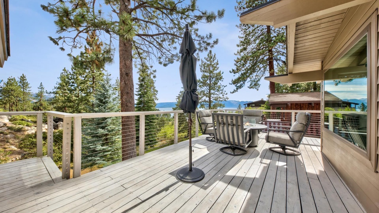 Photo of Patio Balcony in Zephyr Cove