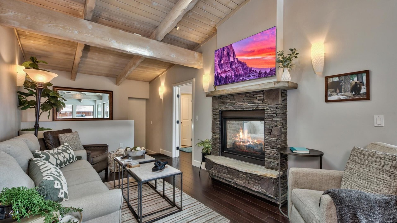 Photo of Livingroom in Zephyr Cove