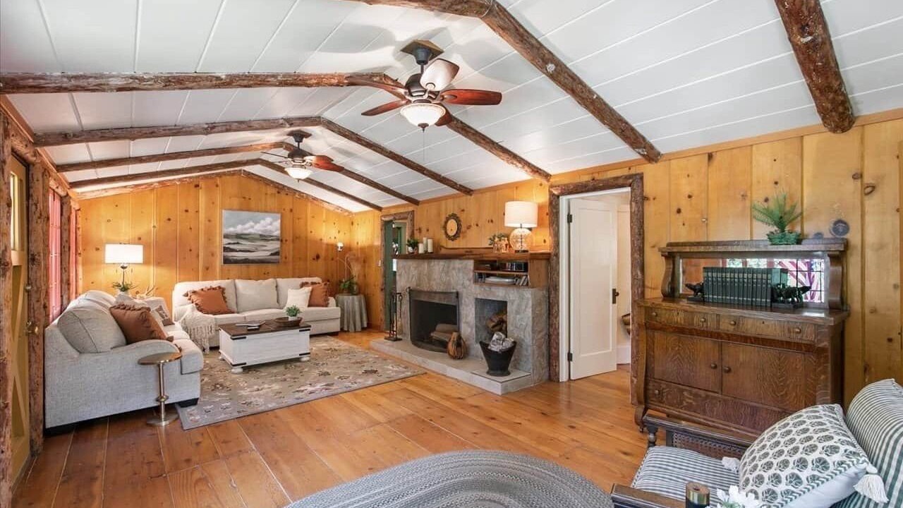 Photo of Livingroom in Keddie