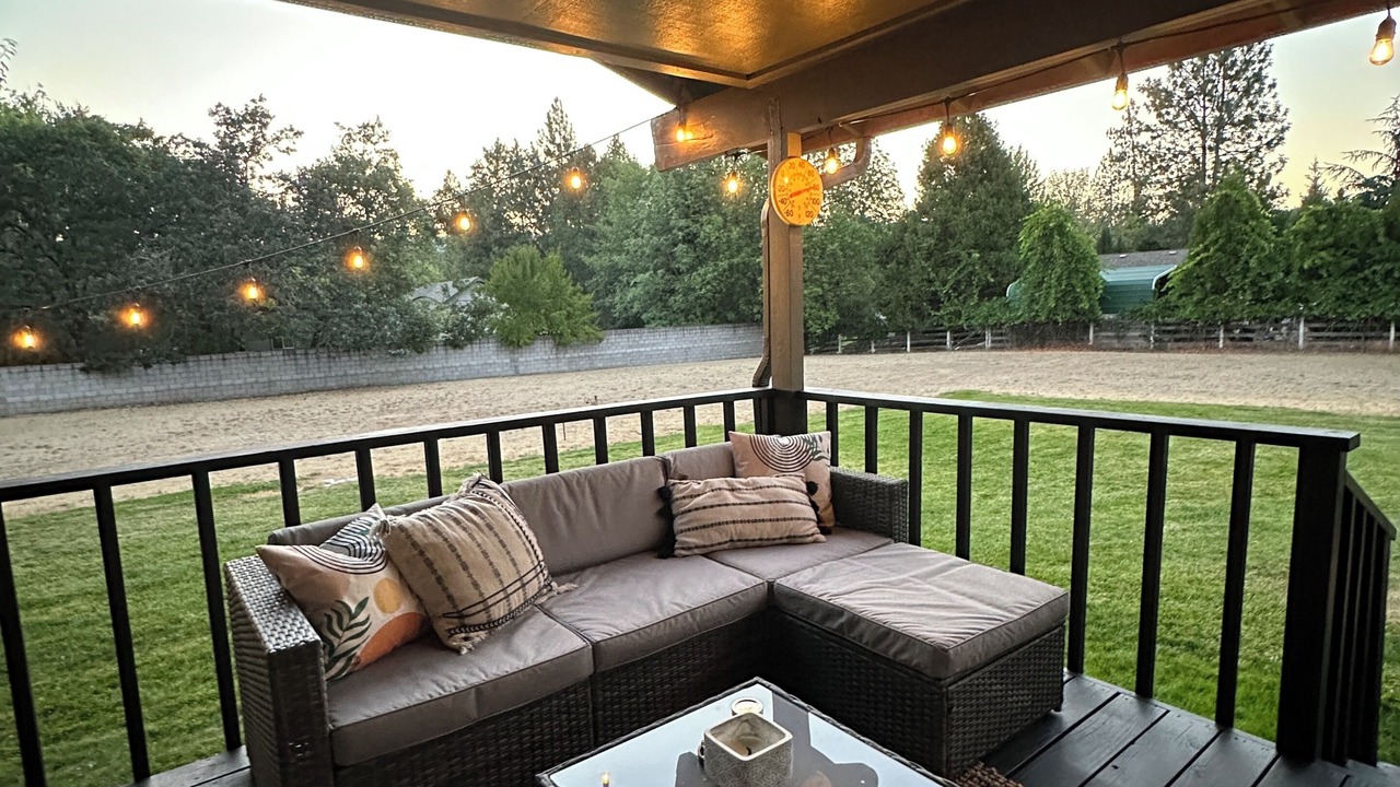 Photo of Patio Balcony in Shady Cove