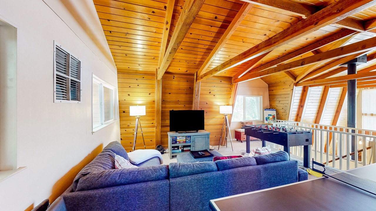 Photo of Livingroom in Groveland