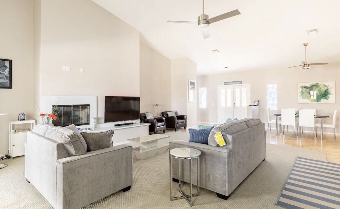 Photo of Livingroom in Desert Hot Springs