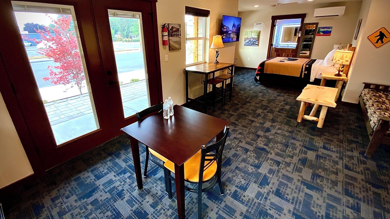 Photo of Bedroom in Grants Pass