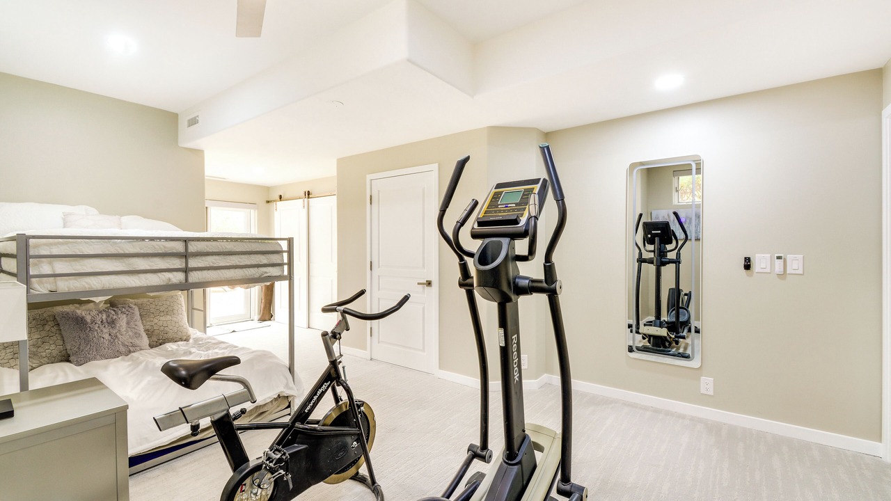 Photo of Bedroom in Lynx Mountain View Estates