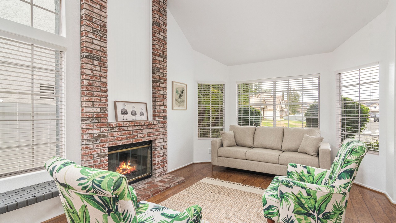 Photo of Livingroom in Temecula
