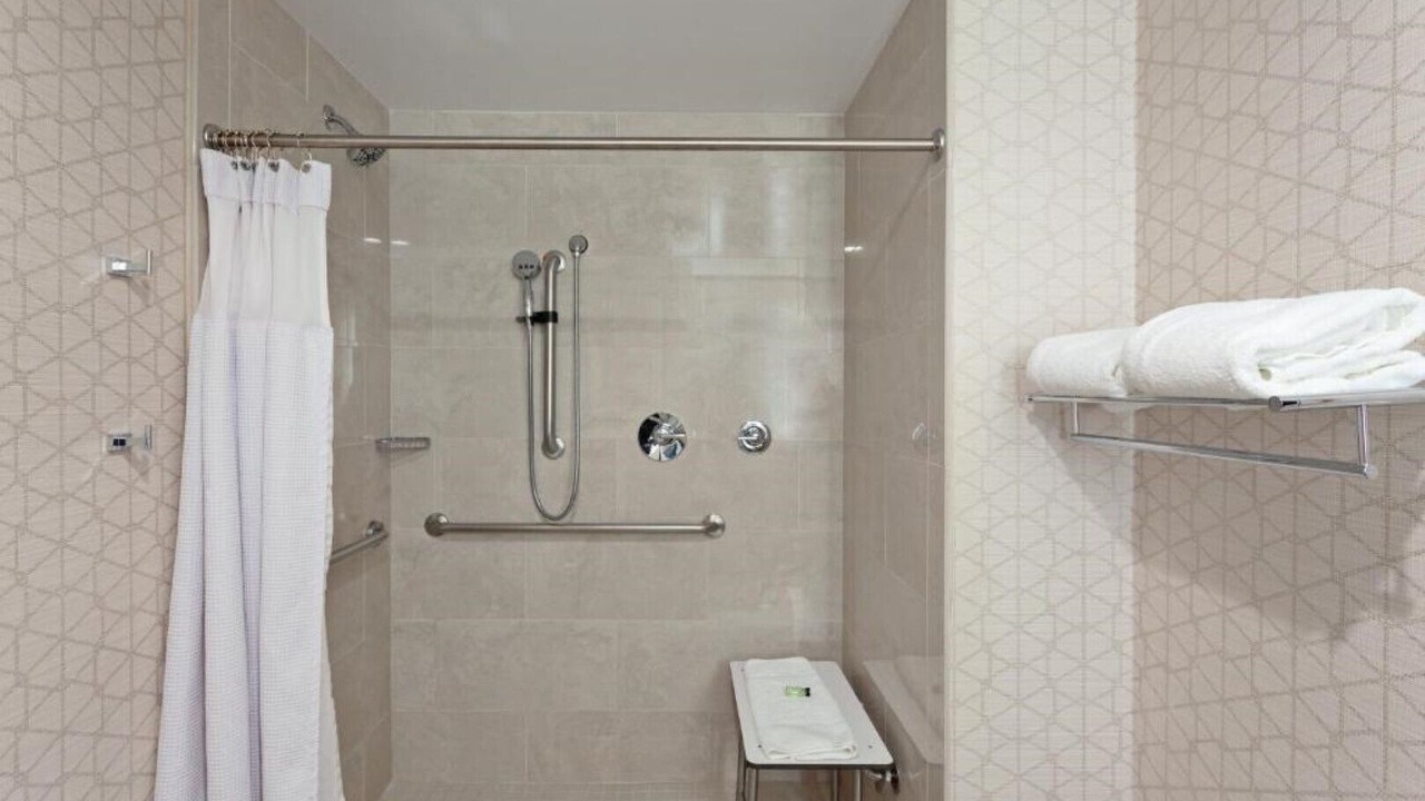 Photo of Bathroom in Union City