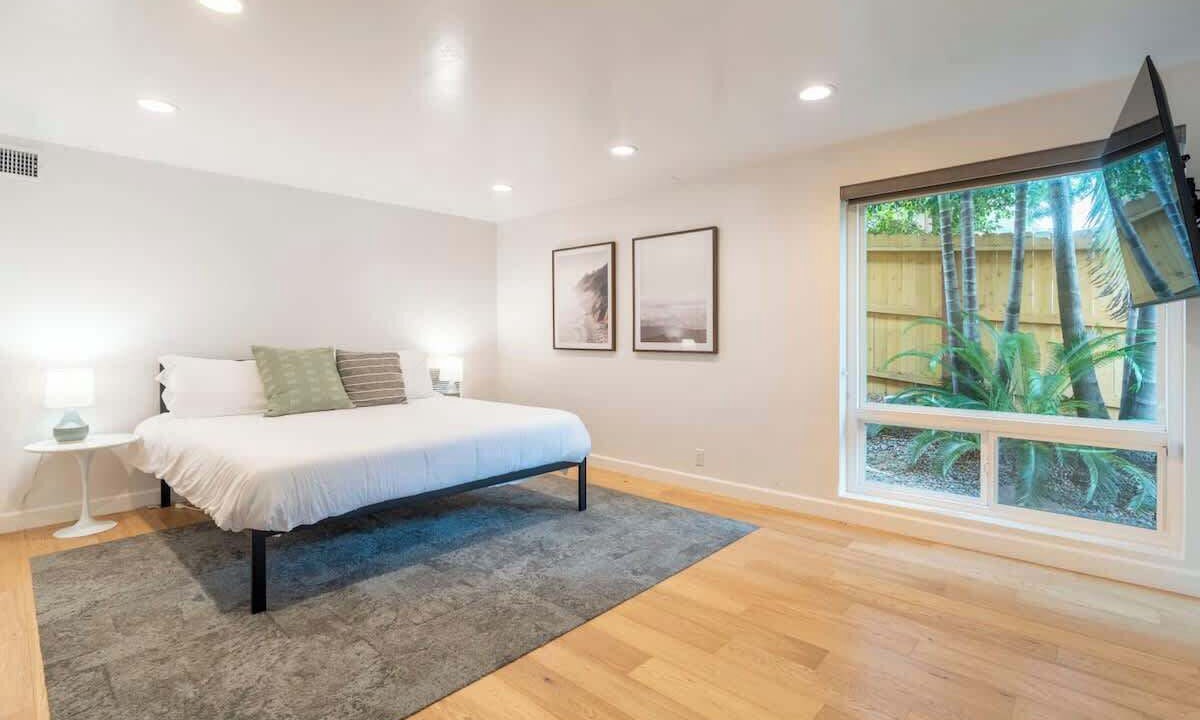 Photo of Bedroom in Solana Beach
