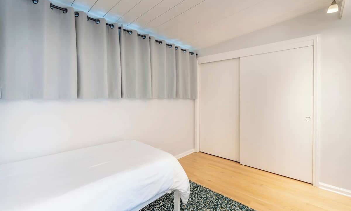 Photo of Bedroom in Solana Beach