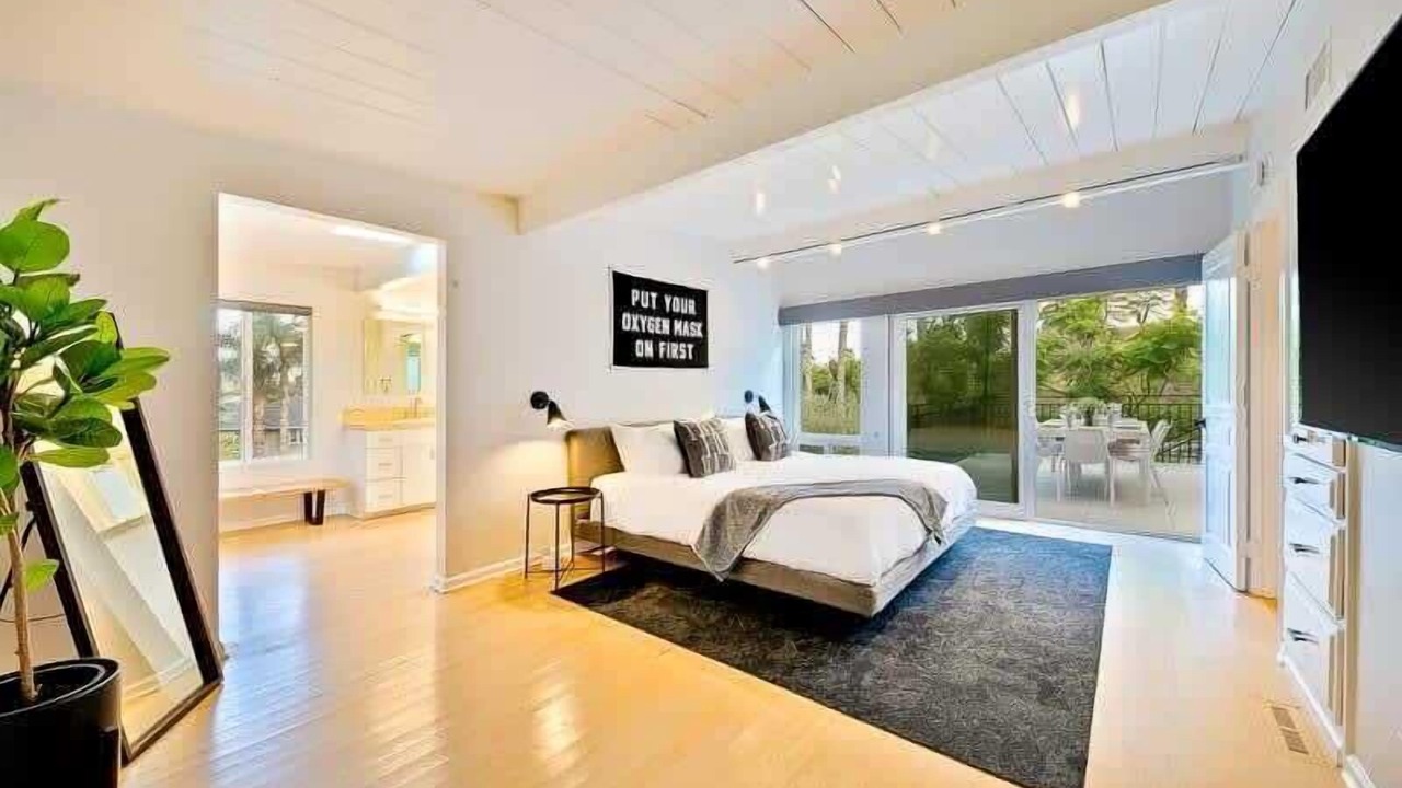 Photo of Bedroom in Solana Beach