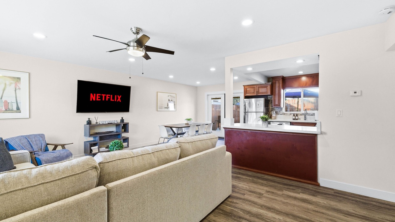 Photo of Livingroom in Beach Barber Tract