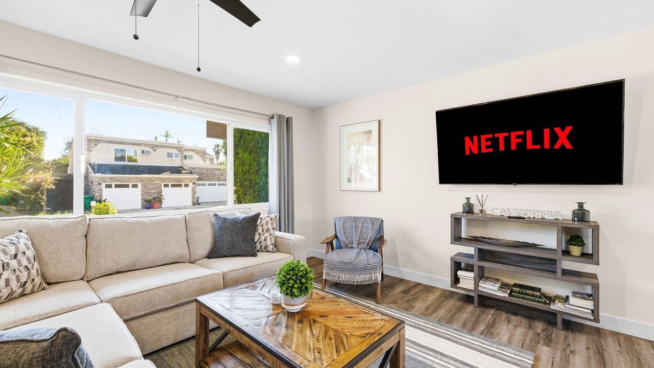 Photo of Livingroom in Beach Barber Tract
