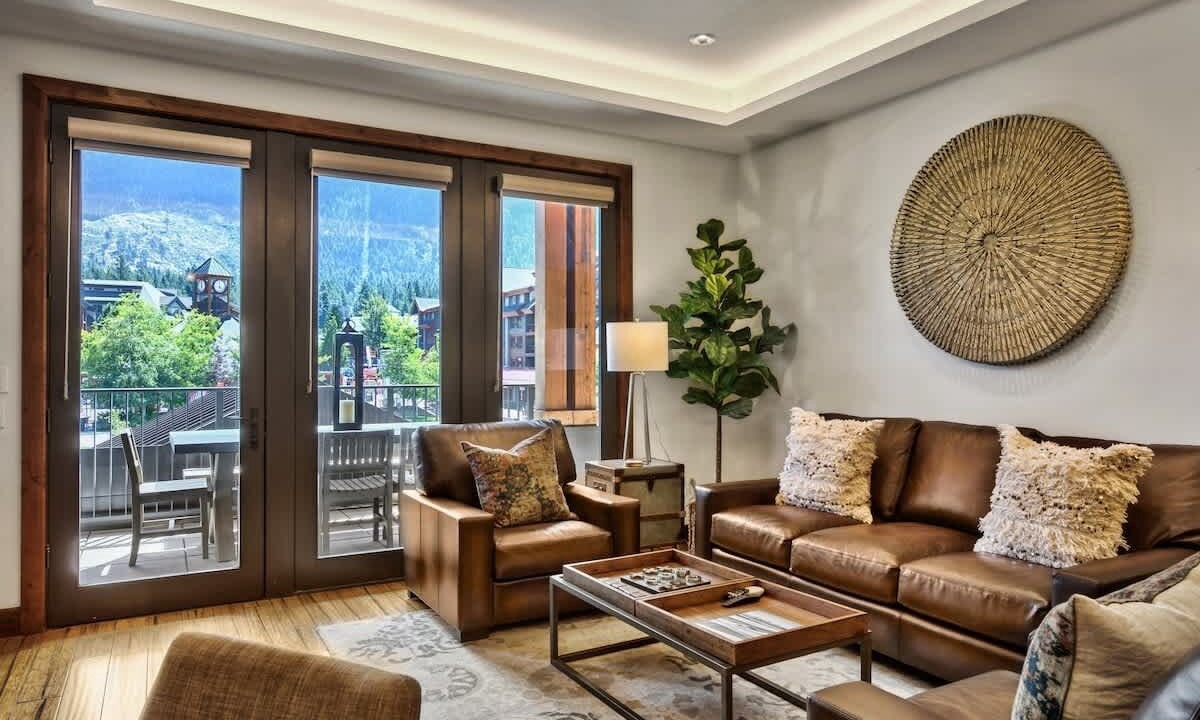 Photo of Livingroom in Lakeside Park