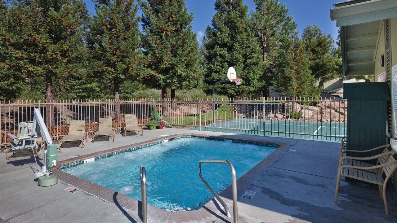 Photo of Outdoor in Bass Lake