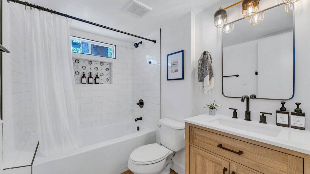 Photo of Bathroom in Rancho Vista Hills