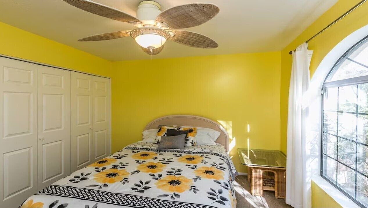 Photo of Bedroom in Paradise Valley Village