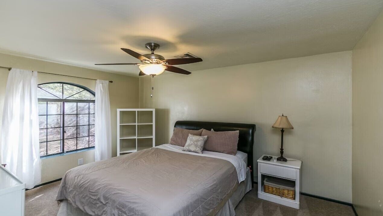 Photo of Bedroom in Paradise Valley Village