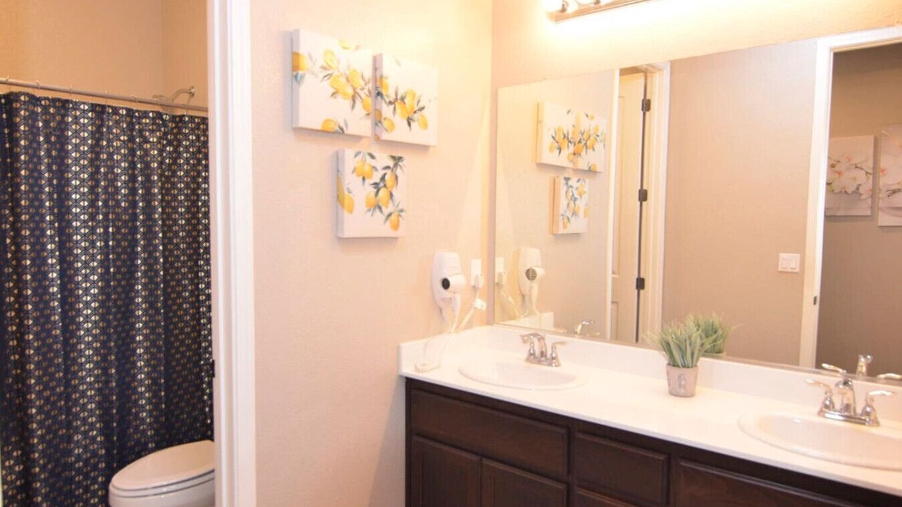 Photo of Bathroom in Chico