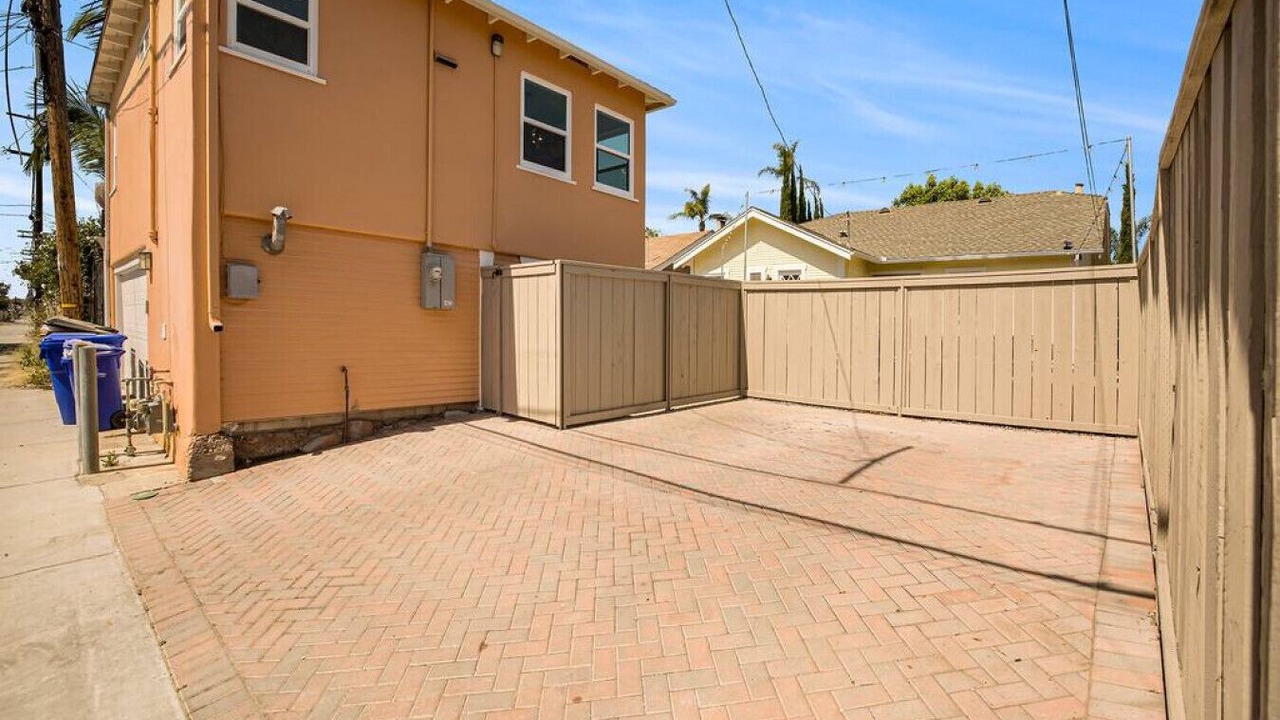 Photo of Outdoor in Kensington
