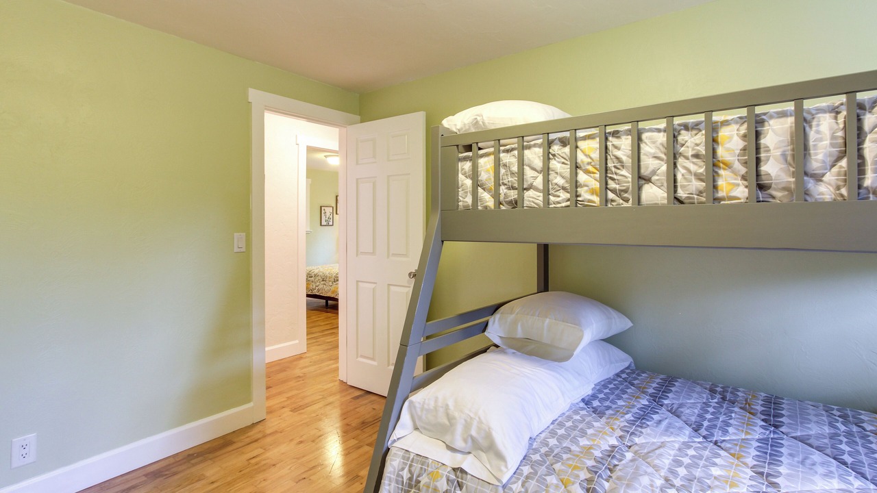Photo of Bedroom in Thurston