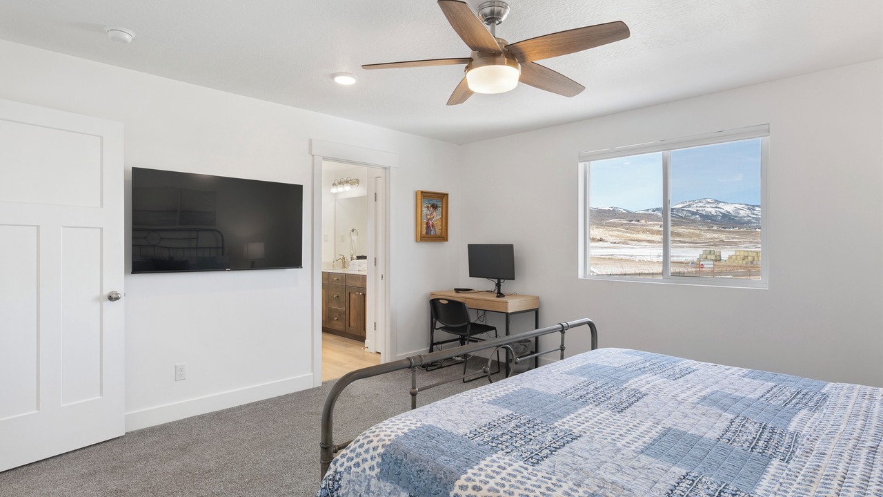 Photo of Bedroom in Sweetwater