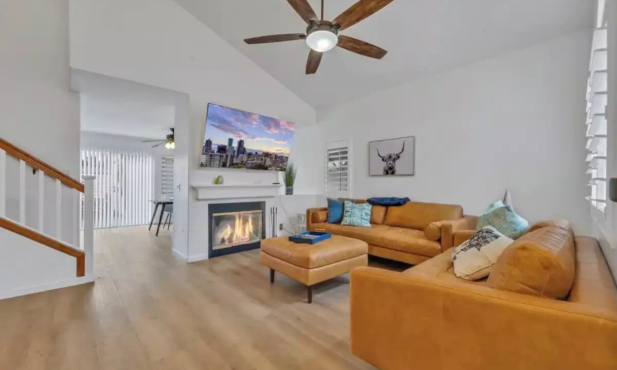 Photo of Livingroom in Lancaster