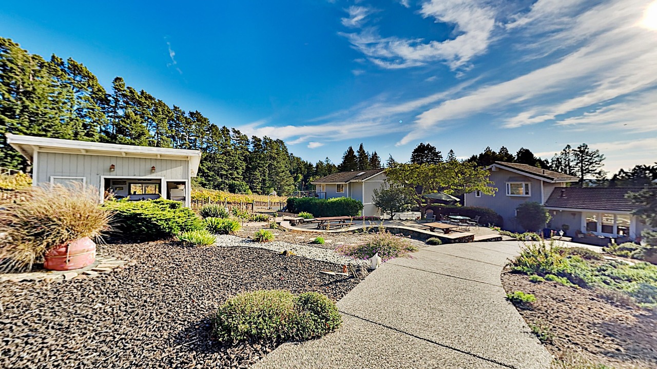 Photo of Outdoor in Freestone
