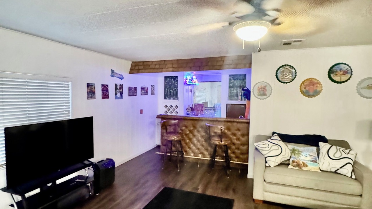 Photo of Livingroom in Desert Hills