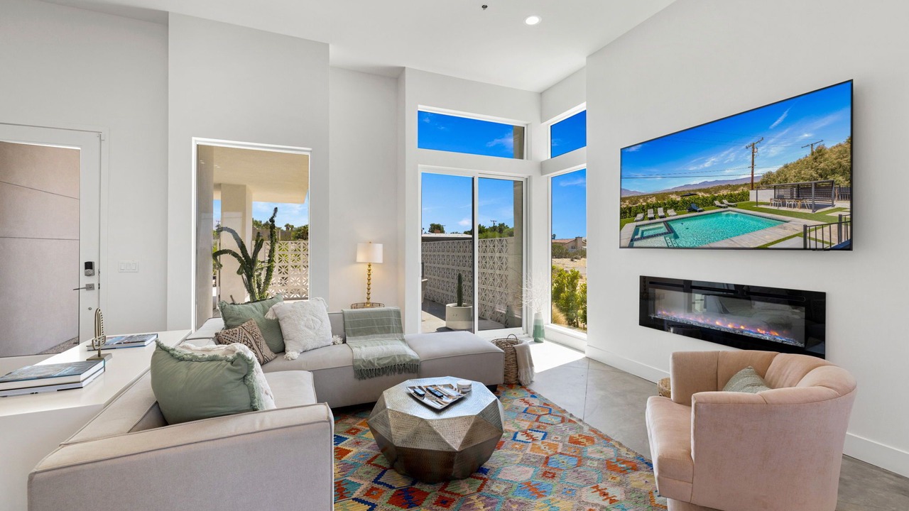 Photo of Livingroom in Desert Hot Springs