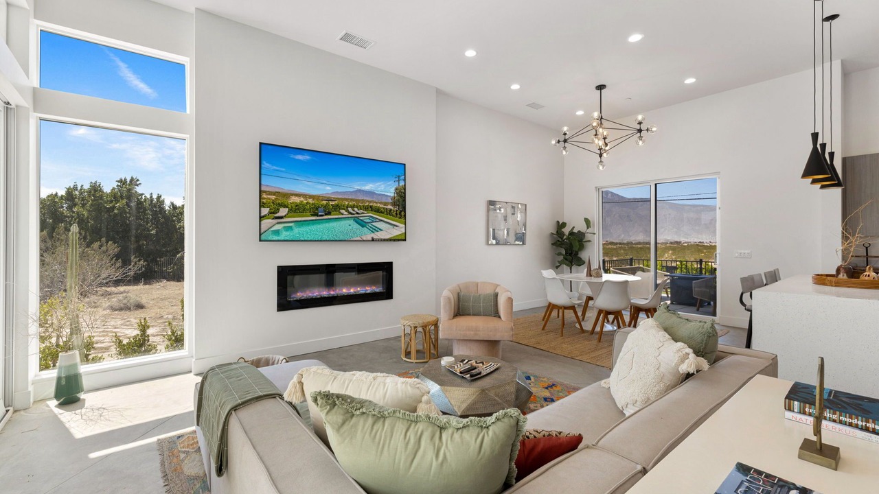 Photo of Livingroom in Desert Hot Springs