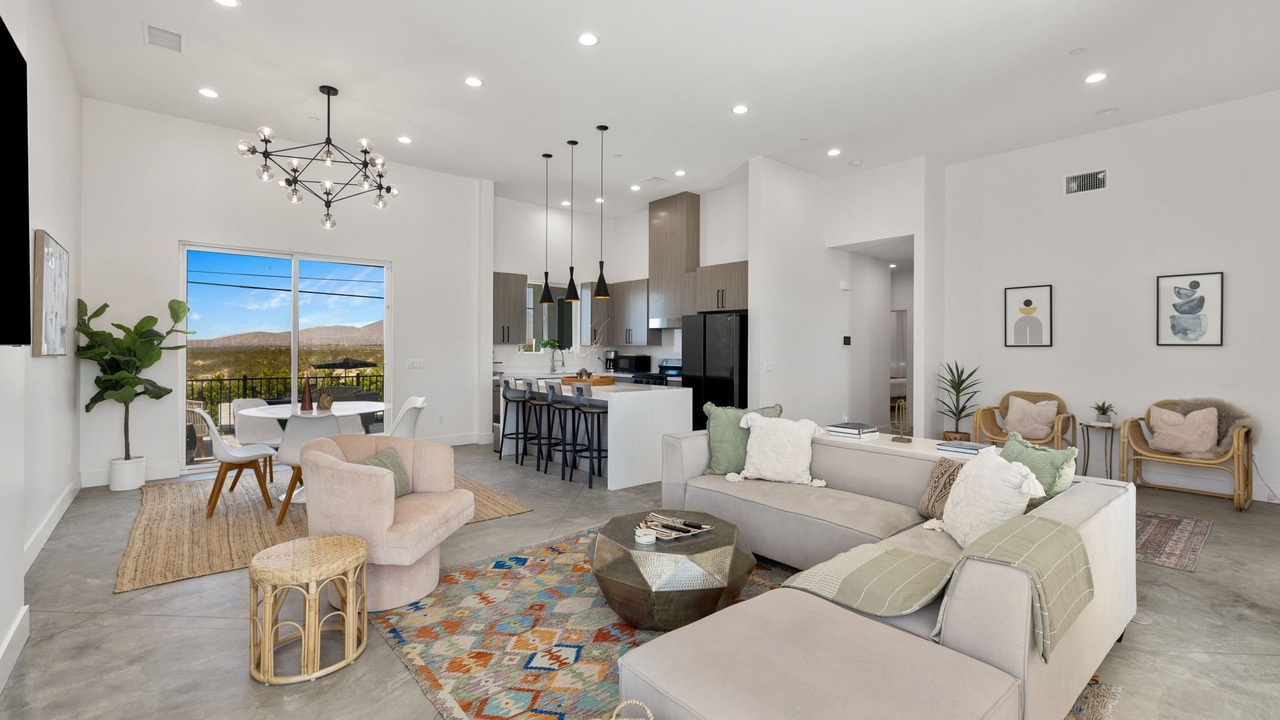 Photo of Livingroom in Desert Hot Springs
