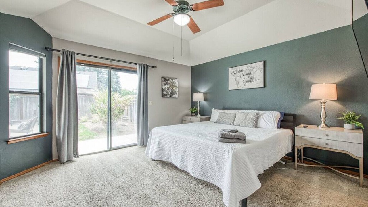 Photo of Bedroom in Raisin