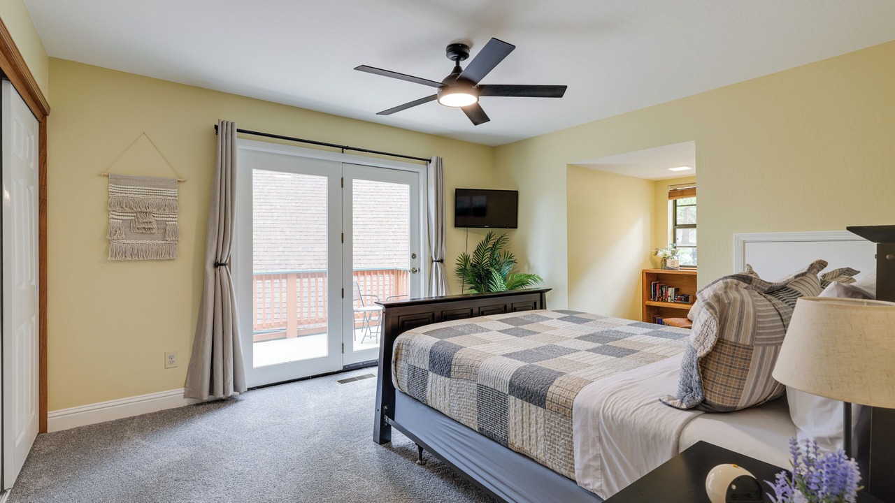 Photo of Bedroom in Sierra Village